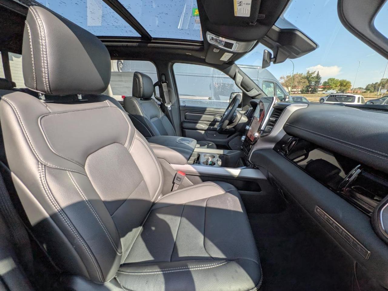 2026 RAM 1500 SPORT 4X4 CREW CAB 5'7" BOX Photo