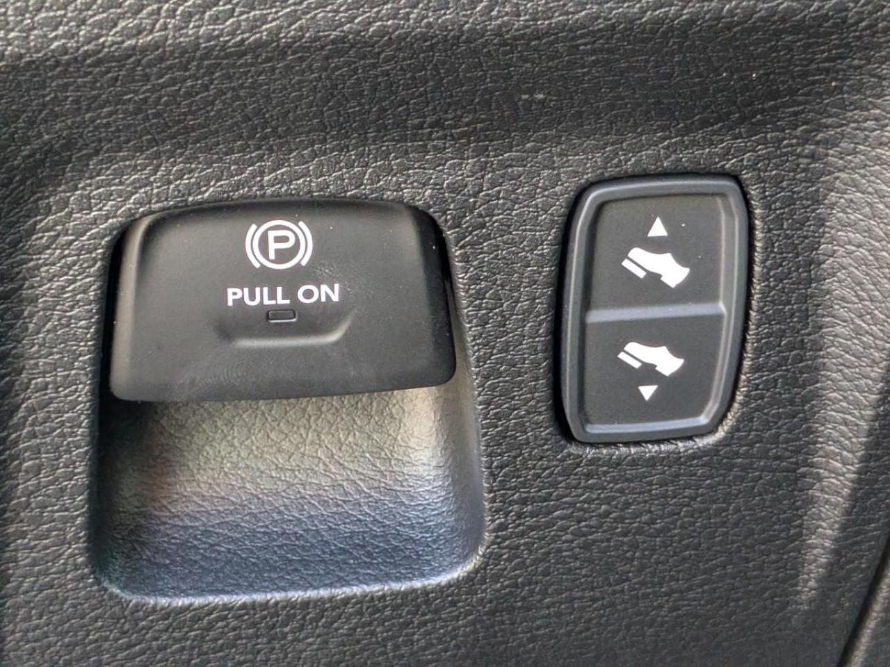 2026 RAM 1500 SPORT 4X4 CREW CAB 5'7" BOX Photo