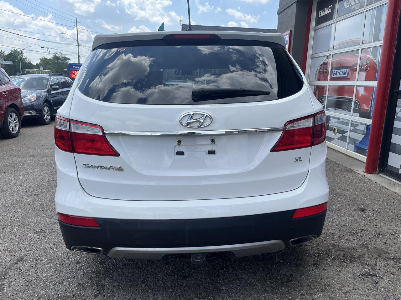 2016 Hyundai Santa Fe XL XL Photo4