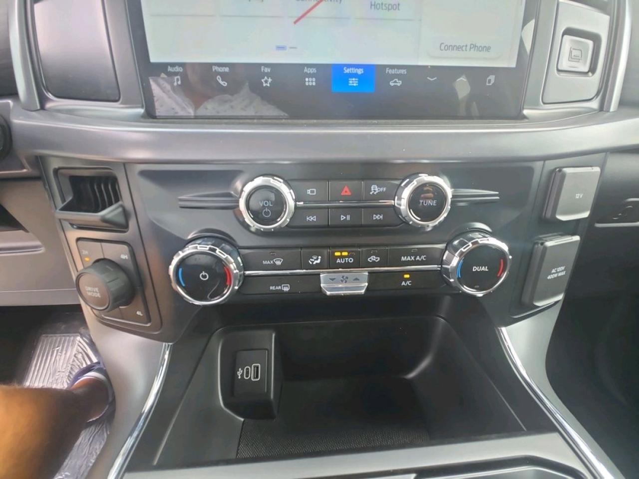 2025 Ford F-150 XLT Photo5