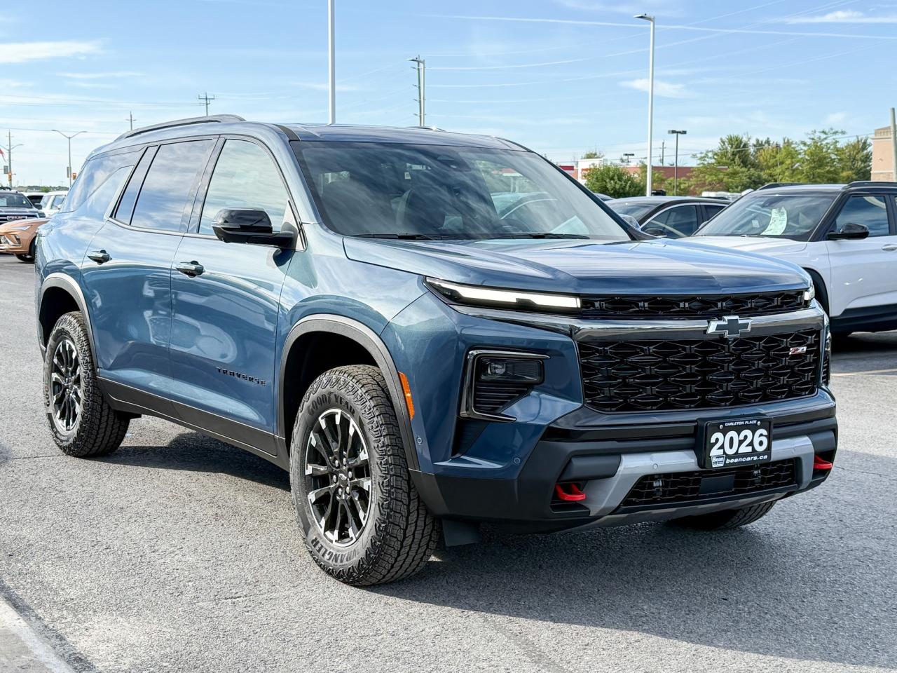 2026 Chevrolet Traverse Z71 2.5L 4 CYL WITH REMOTE START/ENTRY, SUNROOF, HEATED SEATS, HEATED STEERING WHEEL, POWER LIFTGATE, HD SURROUND VISION, APPLE CARPLAY AND ANDROID AUTO Photo