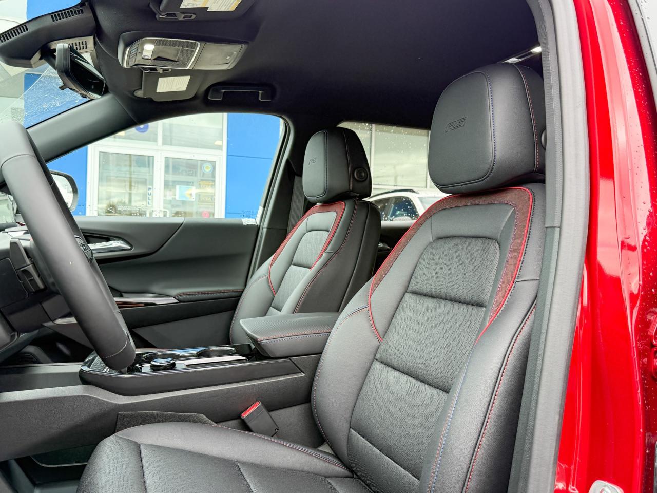 2026 Chevrolet Equinox RS 1.5L 4CYL WITH REMOTE START/ENTRY, HEATED SEATS, HEATED STEERING WHEEL, ADAPTIVE CRUISE CONTROL, HD SURROUND VISION, POWER LIFTGATE Photo