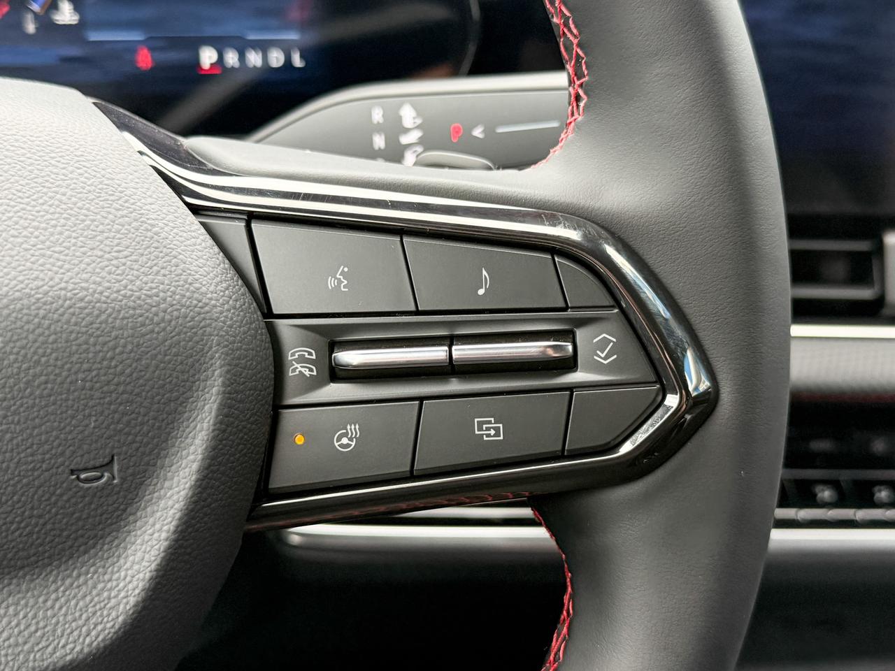 2026 Chevrolet Equinox RS 1.5L 4CYL WITH REMOTE START/ENTRY, HEATED SEATS, HEATED STEERING WHEEL, ADAPTIVE CRUISE CONTROL, HD SURROUND VISION, POWER LIFTGATE Photo