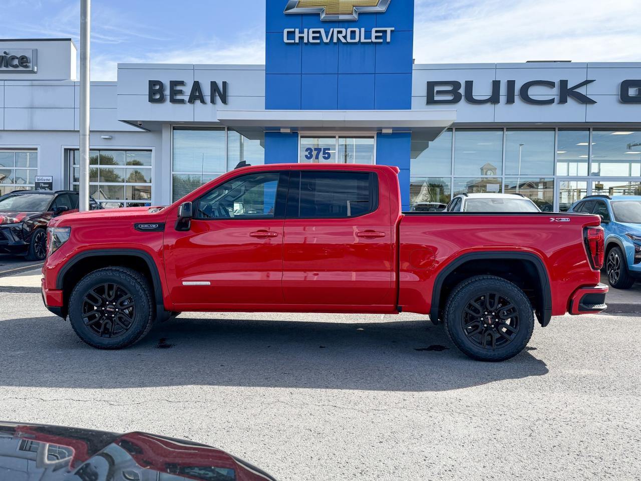 2026 GMC Sierra 1500 Elevation 5.3L V8 WITH REMOTE START/ENTRY, HEATED SEATS, HEATED STEERING WHEEL, CRUISE CONTROL, HD REAR VISION CAMERA, BOSE SOUND SYSTEM Photo