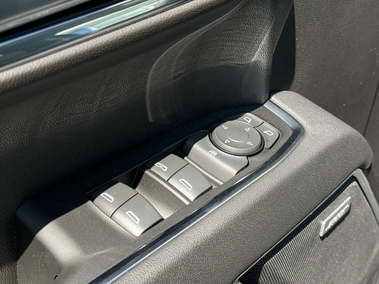 2026 GMC Sierra 1500 Elevation 5.3L V8 WITH REMOTE START/ENTRY, SUNROOF, HEATED SEATS, HEATED STEERING WHEEL, CRUISE CONTROL, HD REAR VISION CAMERA, BOSE SOUND SYSTEM Photo