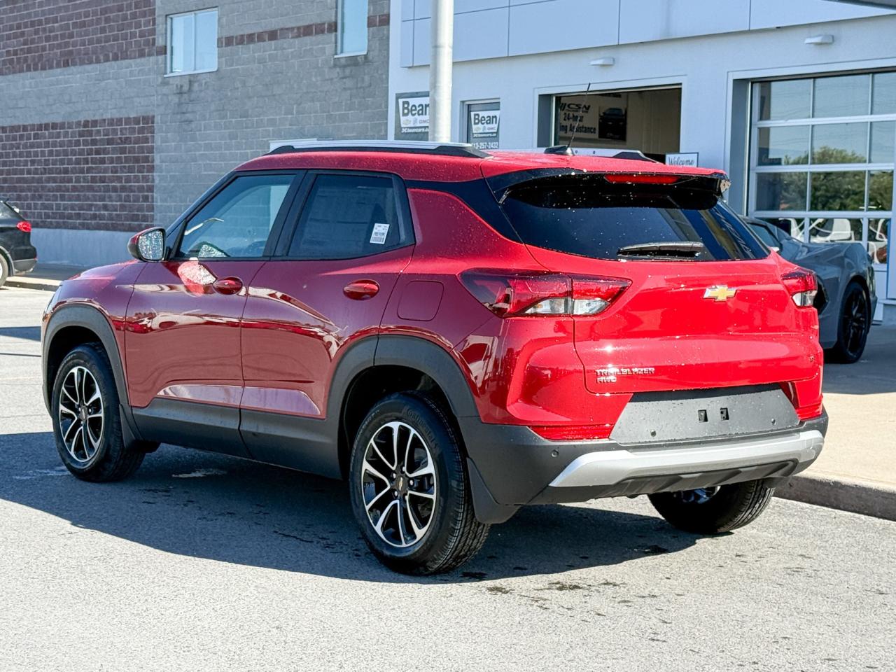 2026 Chevrolet TrailBlazer 1.3L TURBO ENGINE WITH REMOTE START/ENTRY, HEATED FRONT SEATS, HEATED STEERING WHEEL, REAR VIEW CAMERA, APPLE CARPLAY AND ANDROID AUTO Photo
