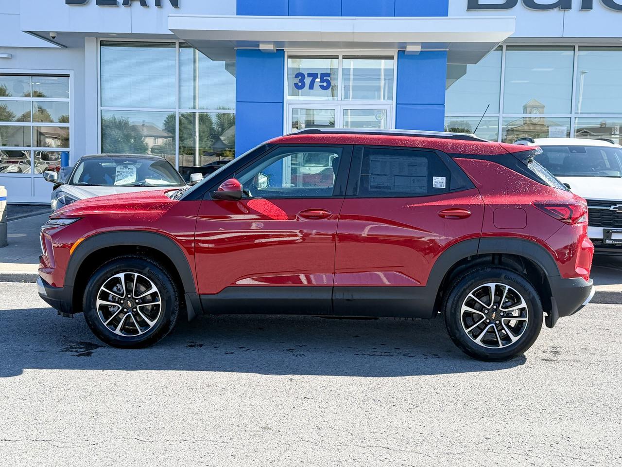 2026 Chevrolet TrailBlazer 1.3L TURBO ENGINE WITH REMOTE START/ENTRY, HEATED FRONT SEATS, HEATED STEERING WHEEL, REAR VIEW CAMERA, APPLE CARPLAY AND ANDROID AUTO Photo