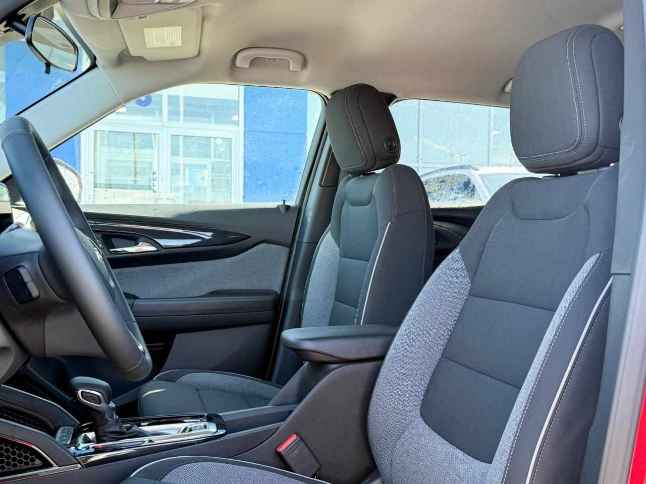 2026 Chevrolet TrailBlazer 1.3L TURBO ENGINE WITH REMOTE START/ENTRY, HEATED FRONT SEATS, HEATED STEERING WHEEL, REAR VIEW CAMERA, APPLE CARPLAY AND ANDROID AUTO Photo