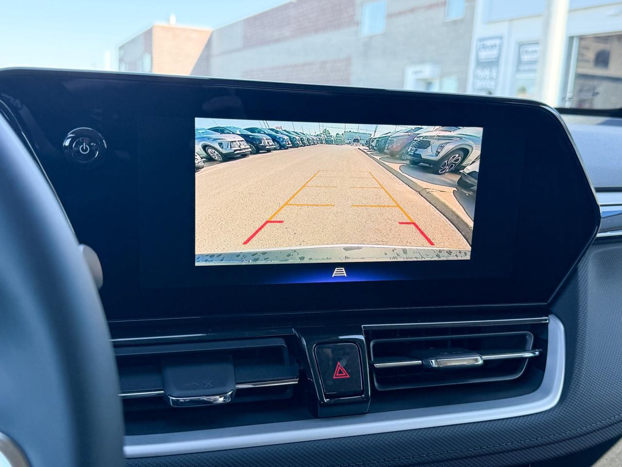 2026 Chevrolet TrailBlazer 1.3L TURBO ENGINE WITH REMOTE START/ENTRY, HEATED FRONT SEATS, HEATED STEERING WHEEL, REAR VIEW CAMERA, APPLE CARPLAY AND ANDROID AUTO Photo