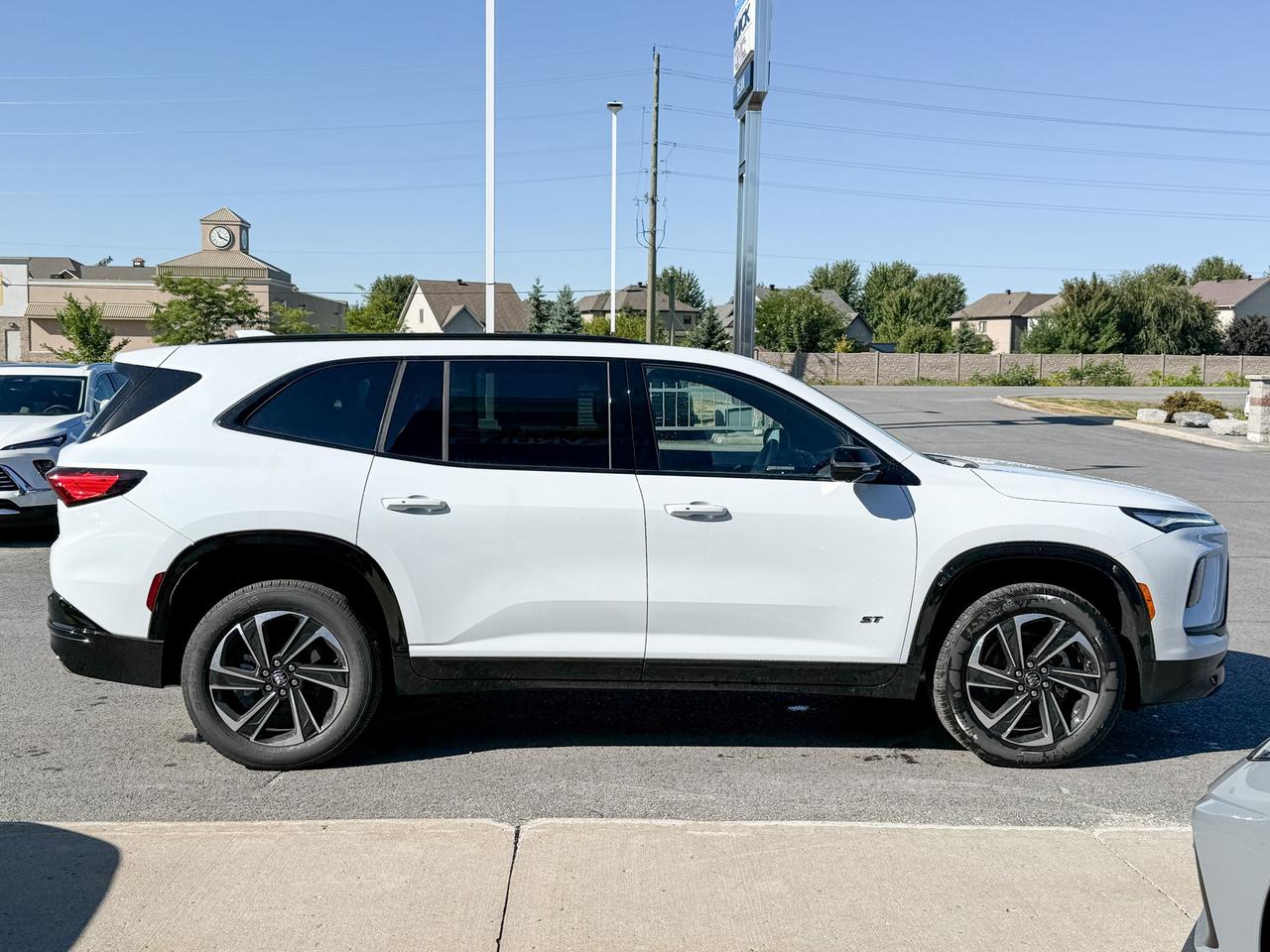 2026 Buick Enclave Sport Touring 2.5L 4 CYL WITH REMOTE START/ENTRY, SUNROOF, HEATED SEATS, HEATED STEERING WHEEL, POWER LIFTGATE, BOSE SOUND SYSTEM Photo