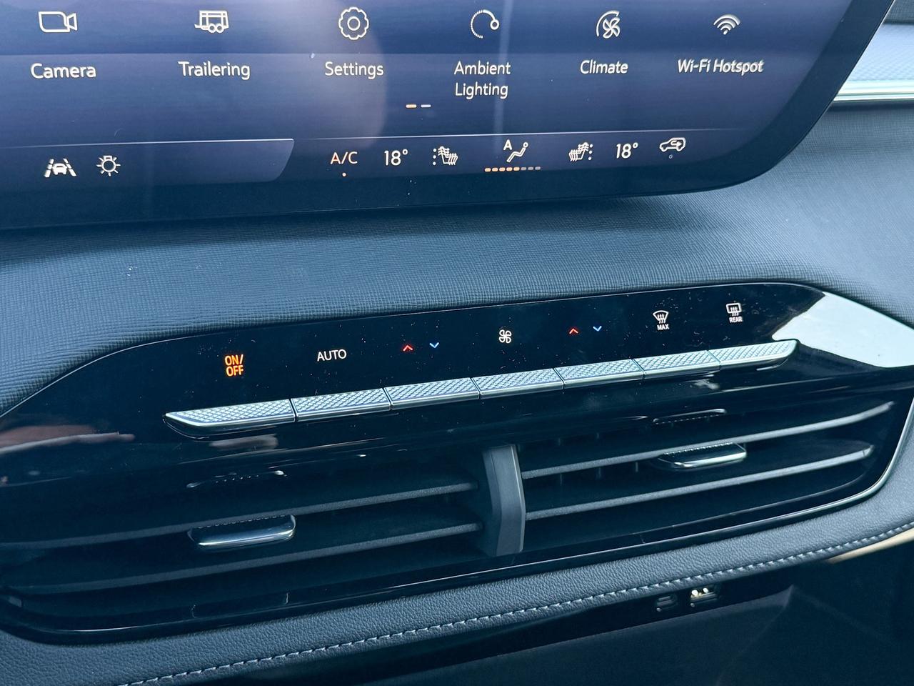 2026 Buick Enclave Sport Touring 2.5L 4 CYL WITH REMOTE START/ENTRY, SUNROOF, HEATED SEATS, HEATED STEERING WHEEL, POWER LIFTGATE, BOSE SOUND SYSTEM Photo