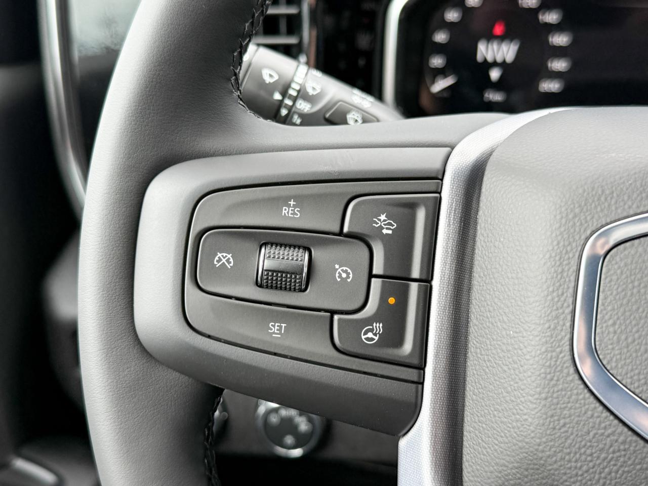 2026 GMC Sierra 1500 SLE 2.7L 4CYL WITH REMOTE START/ENTRY, HEATED SEATS, HEATED STEERING WHEEL, CRUISE CONTROL, HD REAR VISION CAMERA, APPLE CARPLAY AND ANDROID AUTO Photo