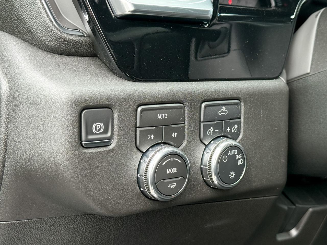 2026 GMC Sierra 1500 SLE 2.7L 4CYL WITH REMOTE START/ENTRY, HEATED SEATS, HEATED STEERING WHEEL, CRUISE CONTROL, HD REAR VISION CAMERA, APPLE CARPLAY AND ANDROID AUTO Photo