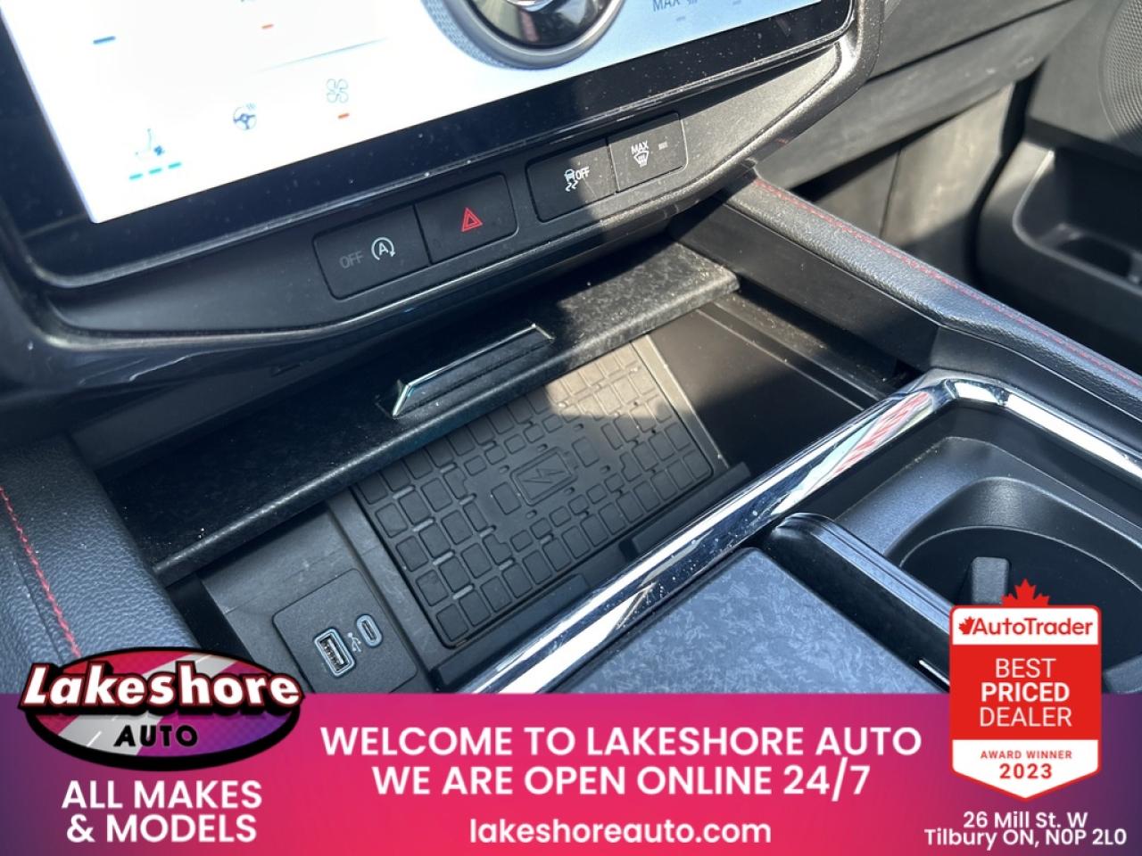 2022 Ford Expedition Limited  Photo