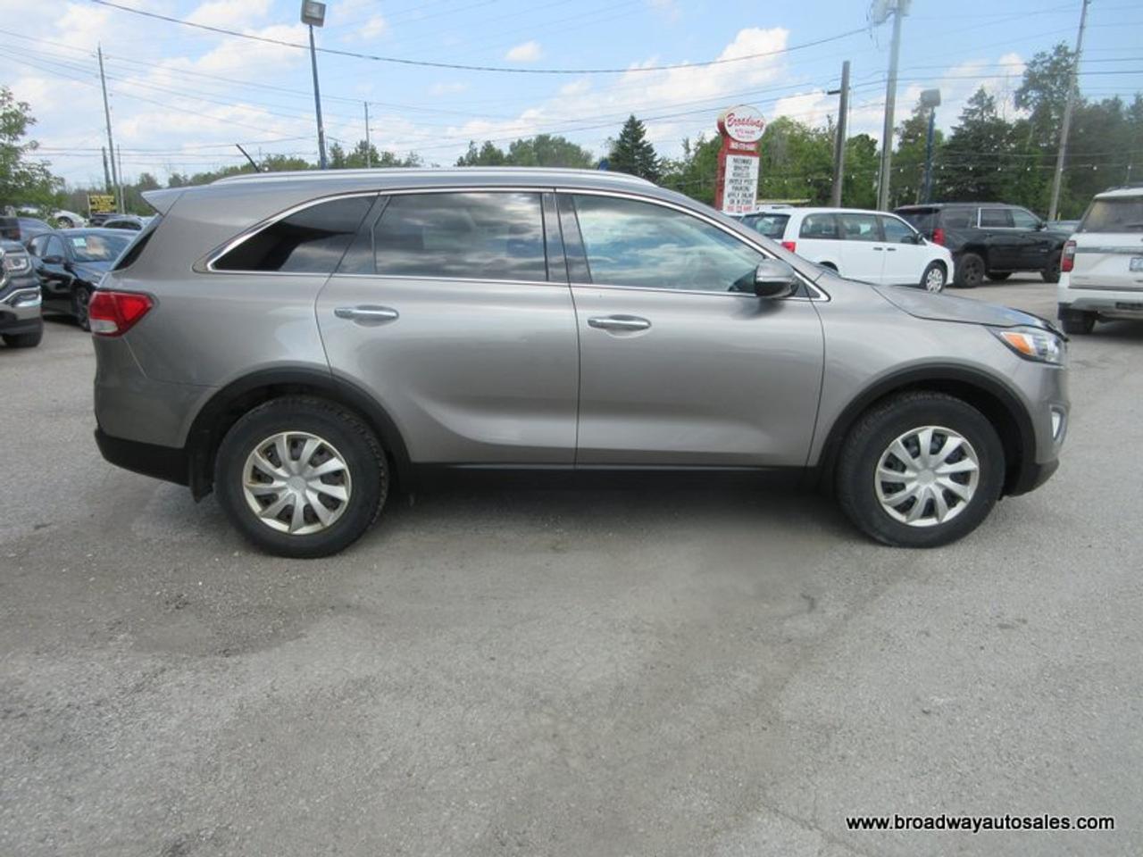 2018 Kia Sorento FUEL EFFICIENT GDI-LX-EDITION 5 PASSENGER 2.4L - DOHC.. HEATED SEATS.. TOUCH SCREEN DISPLAY.. BACK-UP CAMERA.. BLUETOOTH SYSTEM.. KEYLESS ENTRY.. Photo