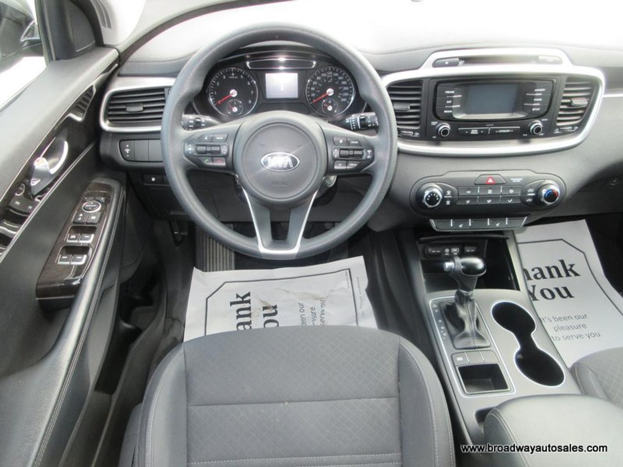 2018 Kia Sorento FUEL EFFICIENT GDI-LX-EDITION 5 PASSENGER 2.4L - DOHC.. HEATED SEATS.. TOUCH SCREEN DISPLAY.. BACK-UP CAMERA.. BLUETOOTH SYSTEM.. KEYLESS ENTRY.. Photo