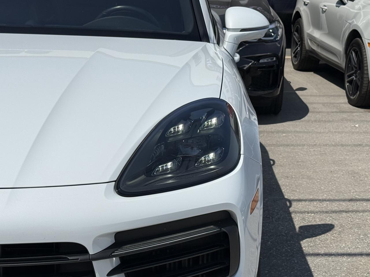2019 Porsche Cayenne PREMIUM | PANO | LOADED Photo