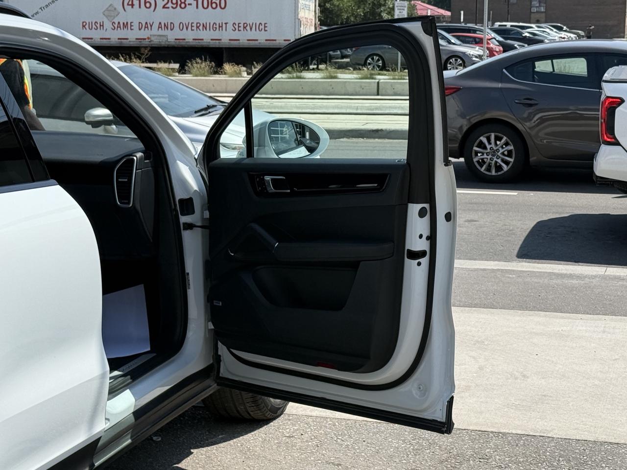 2019 Porsche Cayenne PREMIUM | PANO | LOADED Photo