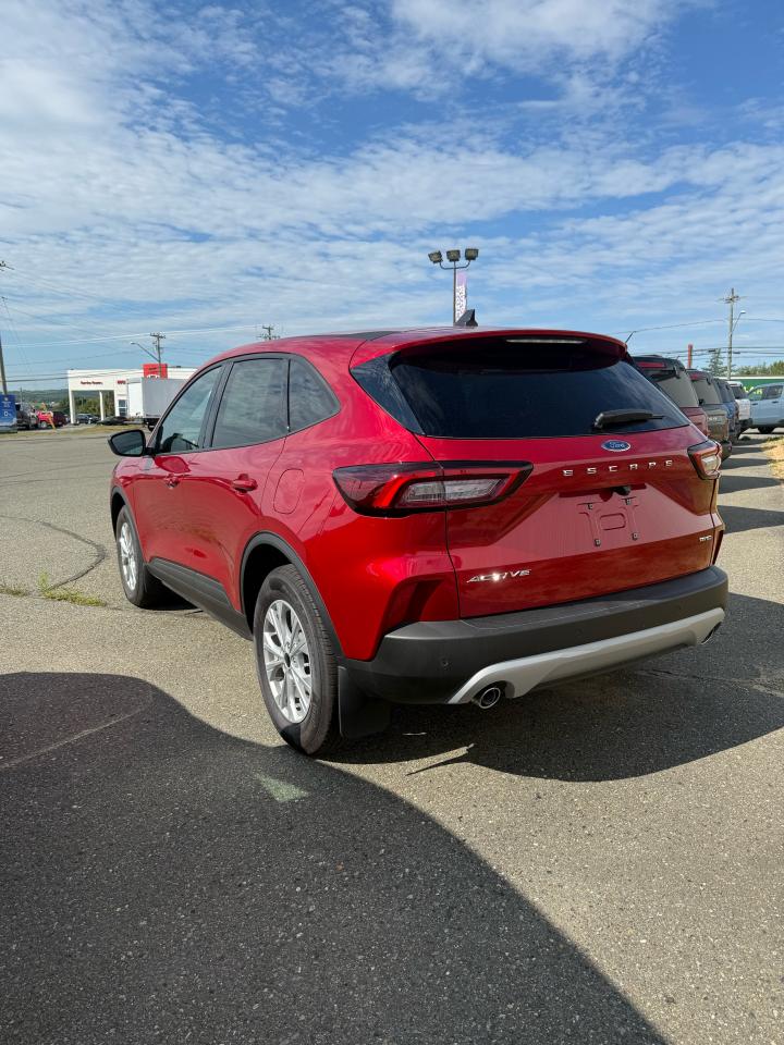 2025 Ford Escape  Photo