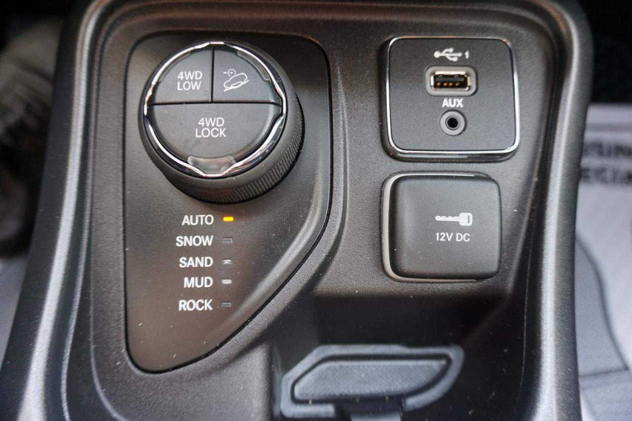 2019 Jeep Compass TRAILHAWK 4WD CERTIFIED CAMERA NAV BLUETOOTH LEATHER HEATED SEATS PANO ROOF CRUISE ALLOYS - Photo #21