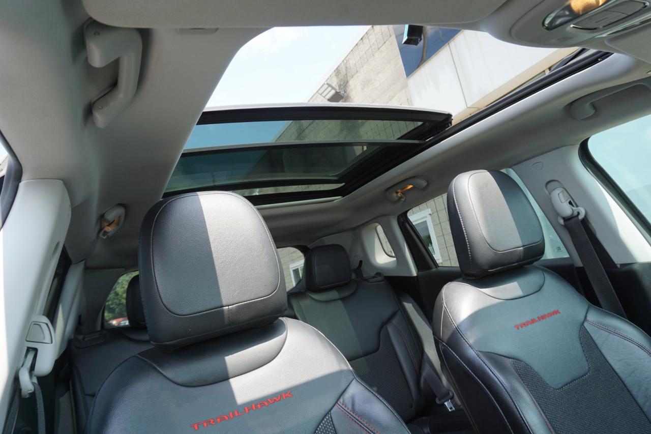 2019 Jeep Compass TRAILHAWK 4WD CERTIFIED CAMERA NAV BLUETOOTH LEATHER HEATED SEATS PANO ROOF CRUISE ALLOYS - Photo #22