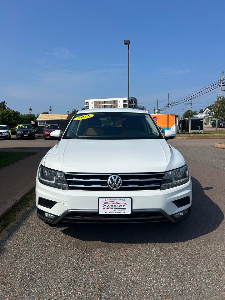 2018 Volkswagen Tiguan COMFORTLINE - Photo #2