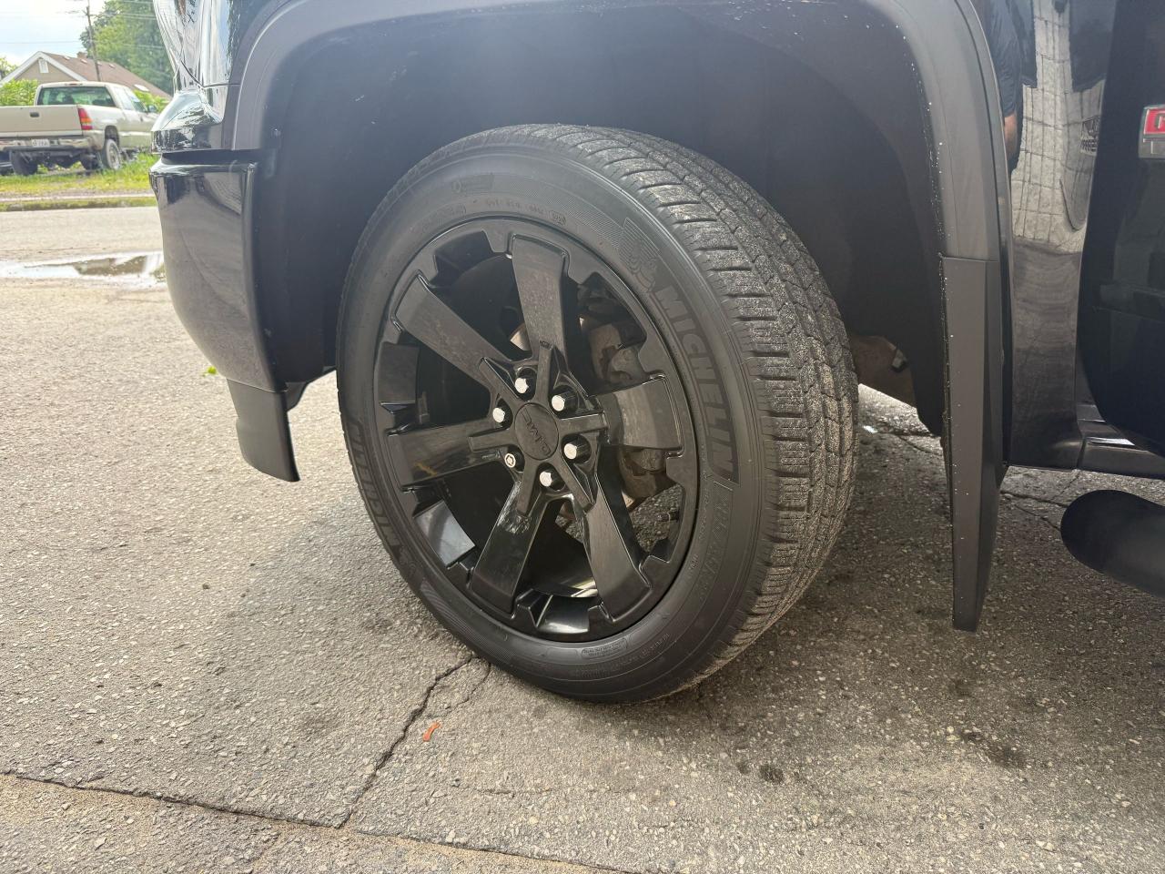 2018 GMC Sierra 1500 SLT - Photo #11