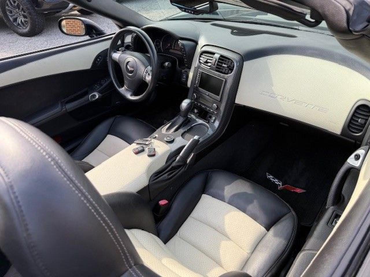 2008 Chevrolet Corvette 4LT - Photo #2