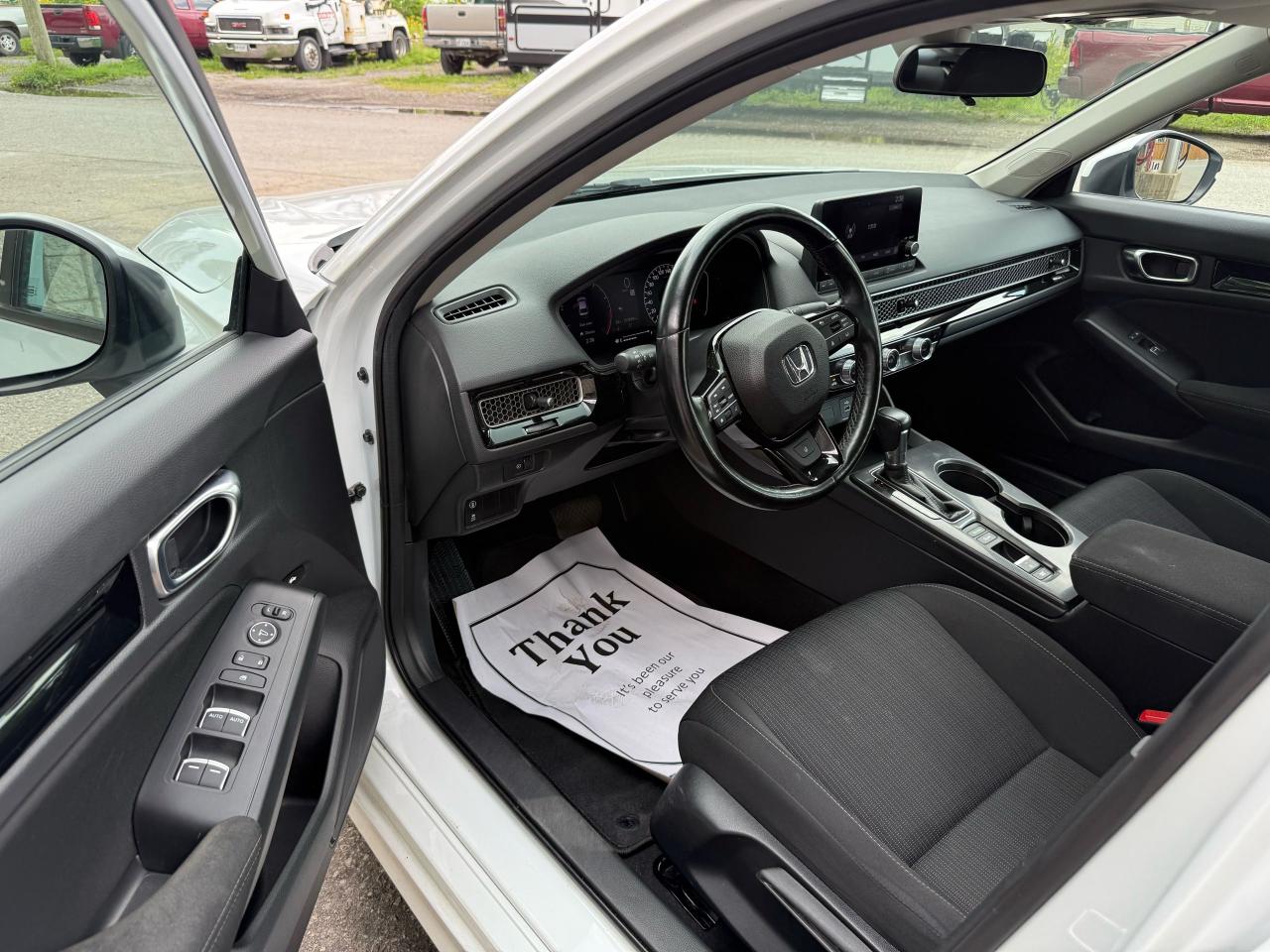2022 Honda Civic EX Photo4