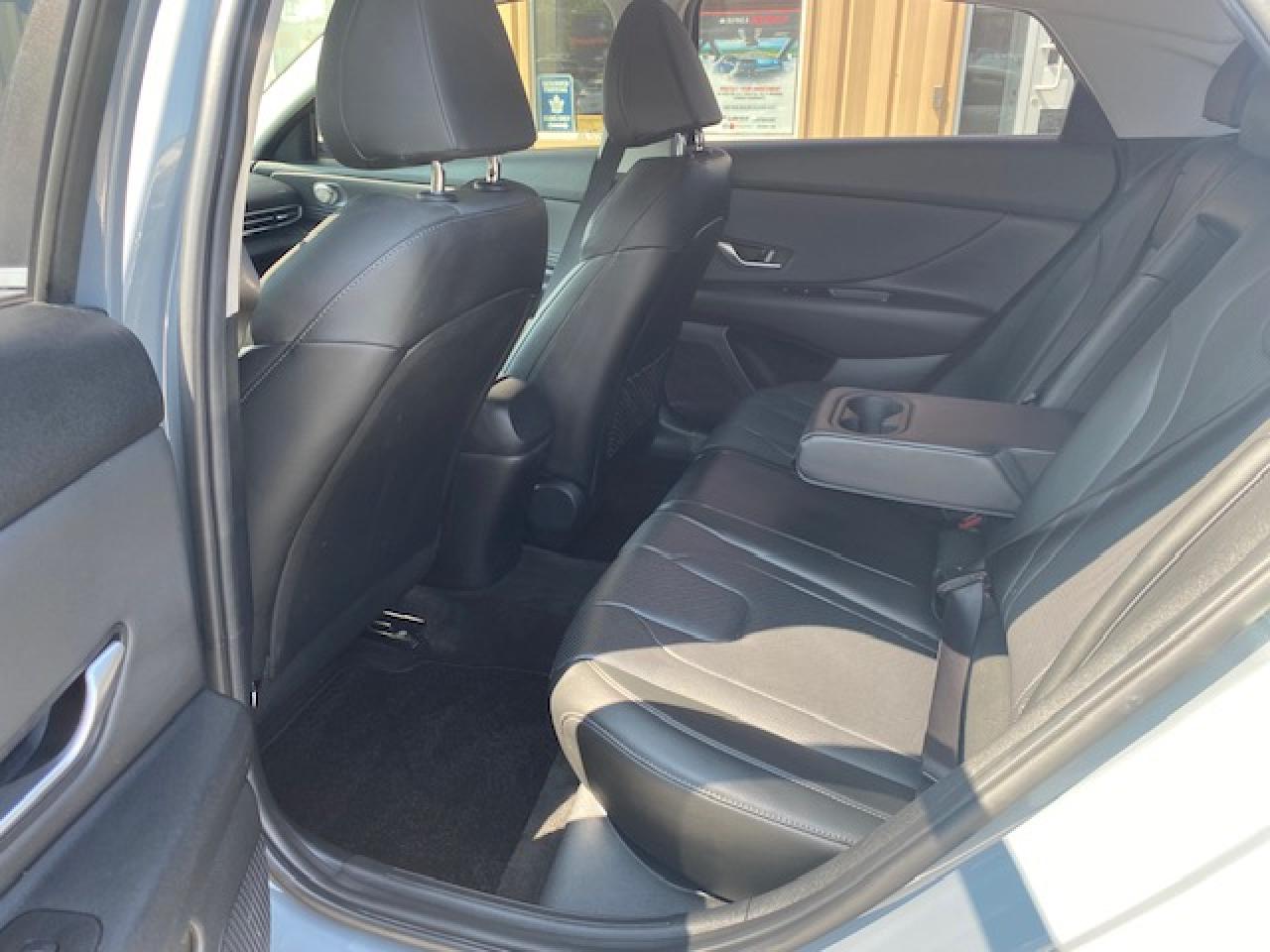 2022 Hyundai Elantra Preferred - Photo #8