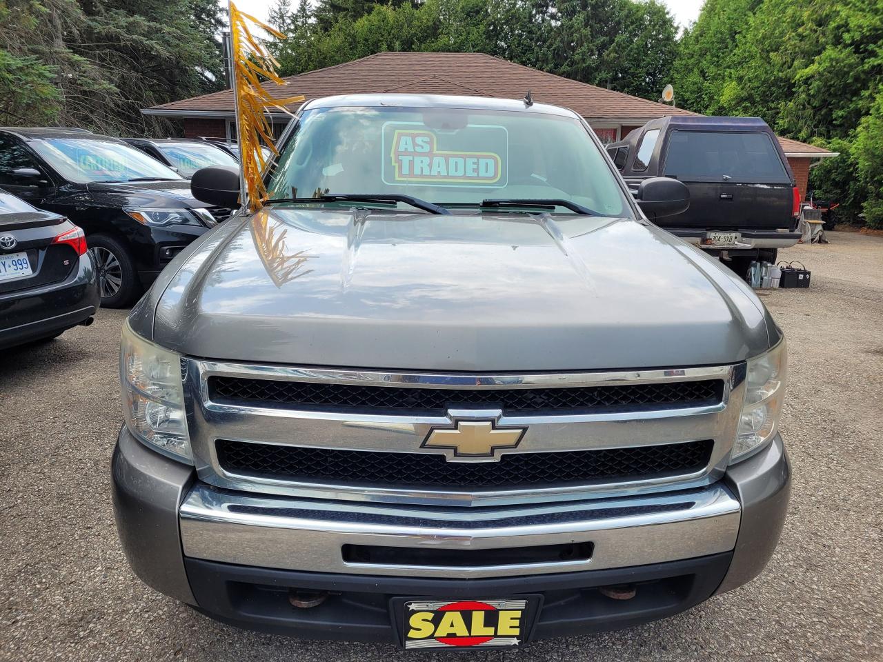 2009 Chevrolet Silverado 1500 2WD Reg Cab 133.0" *As Is Special* Air Blows Cold - Photo #2