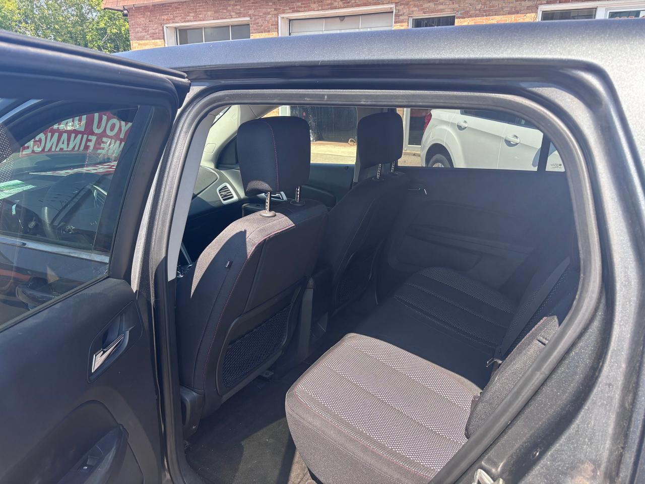 2017 GMC Terrain SLE GREAT DEAL! - Photo #11