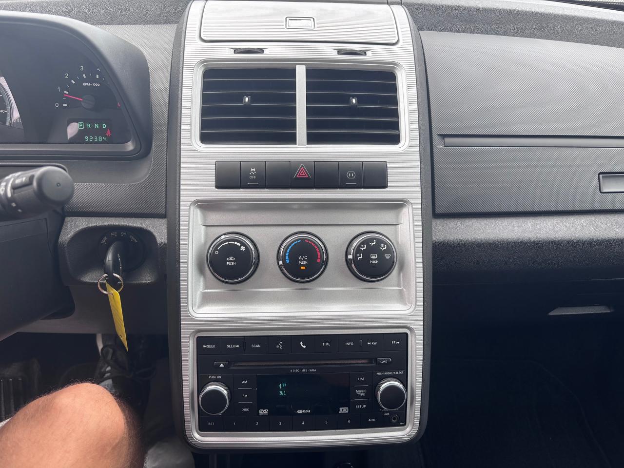 2010 Dodge Journey SXT SUPER LOW KMS! - Photo #22