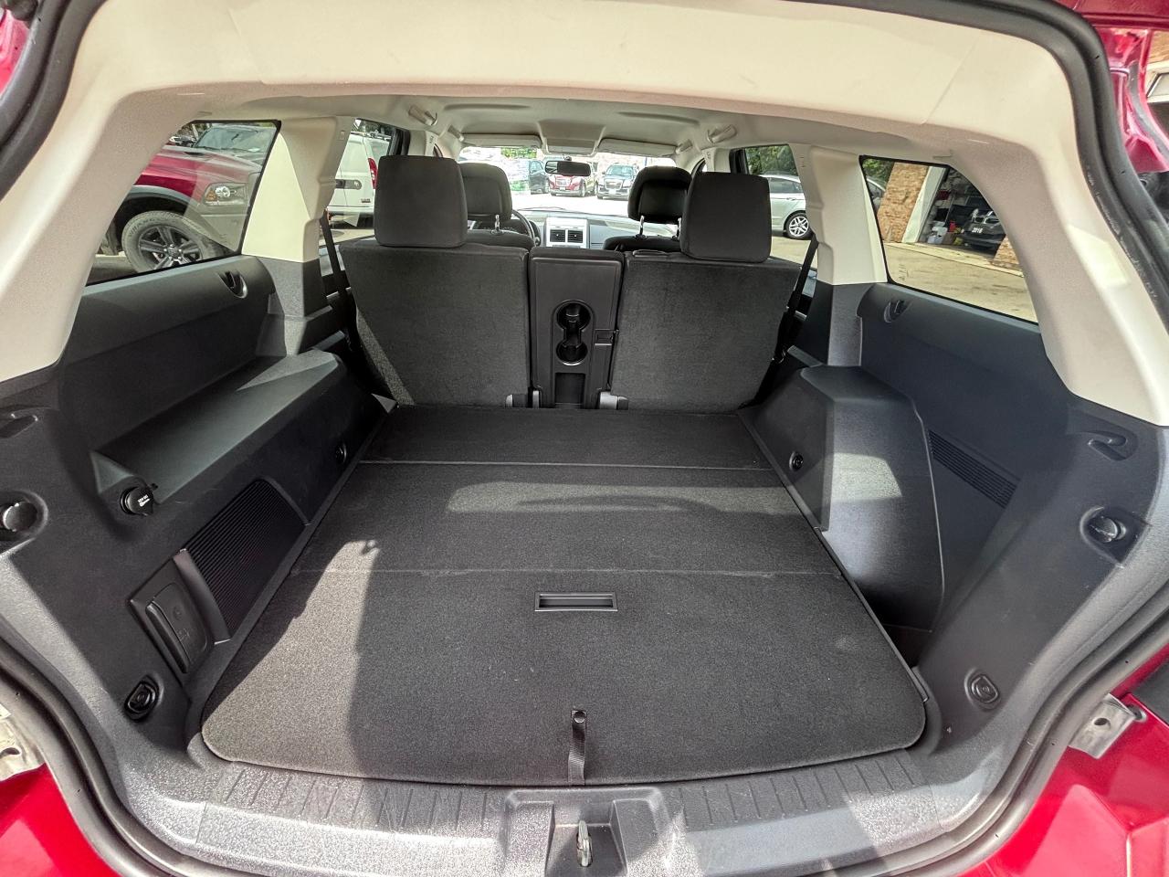 2010 Dodge Journey SXT SUPER LOW KMS! - Photo #10