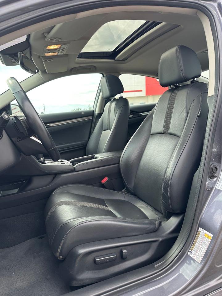 2020 Honda Civic Touring Photo