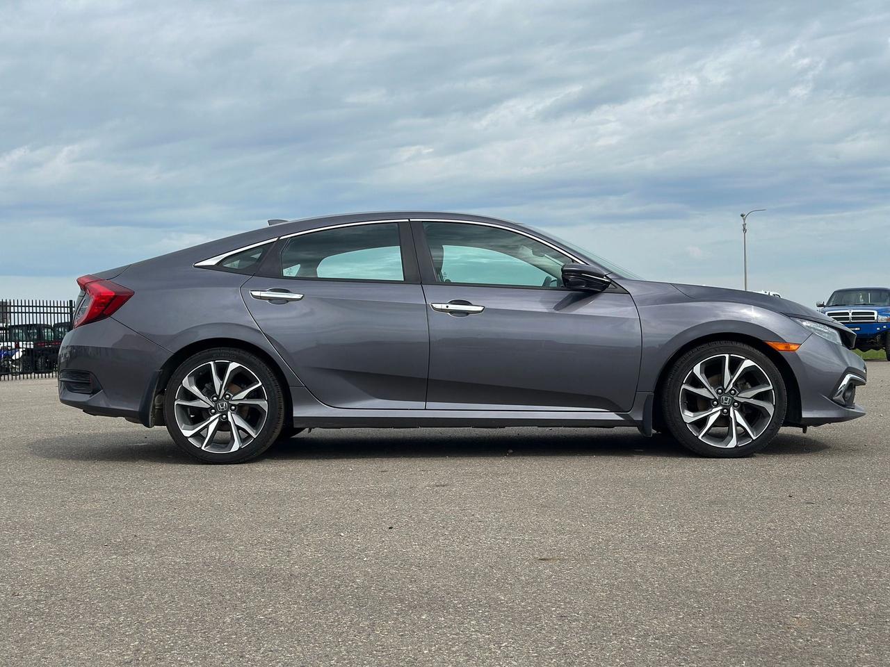 2020 Honda Civic Touring Photo