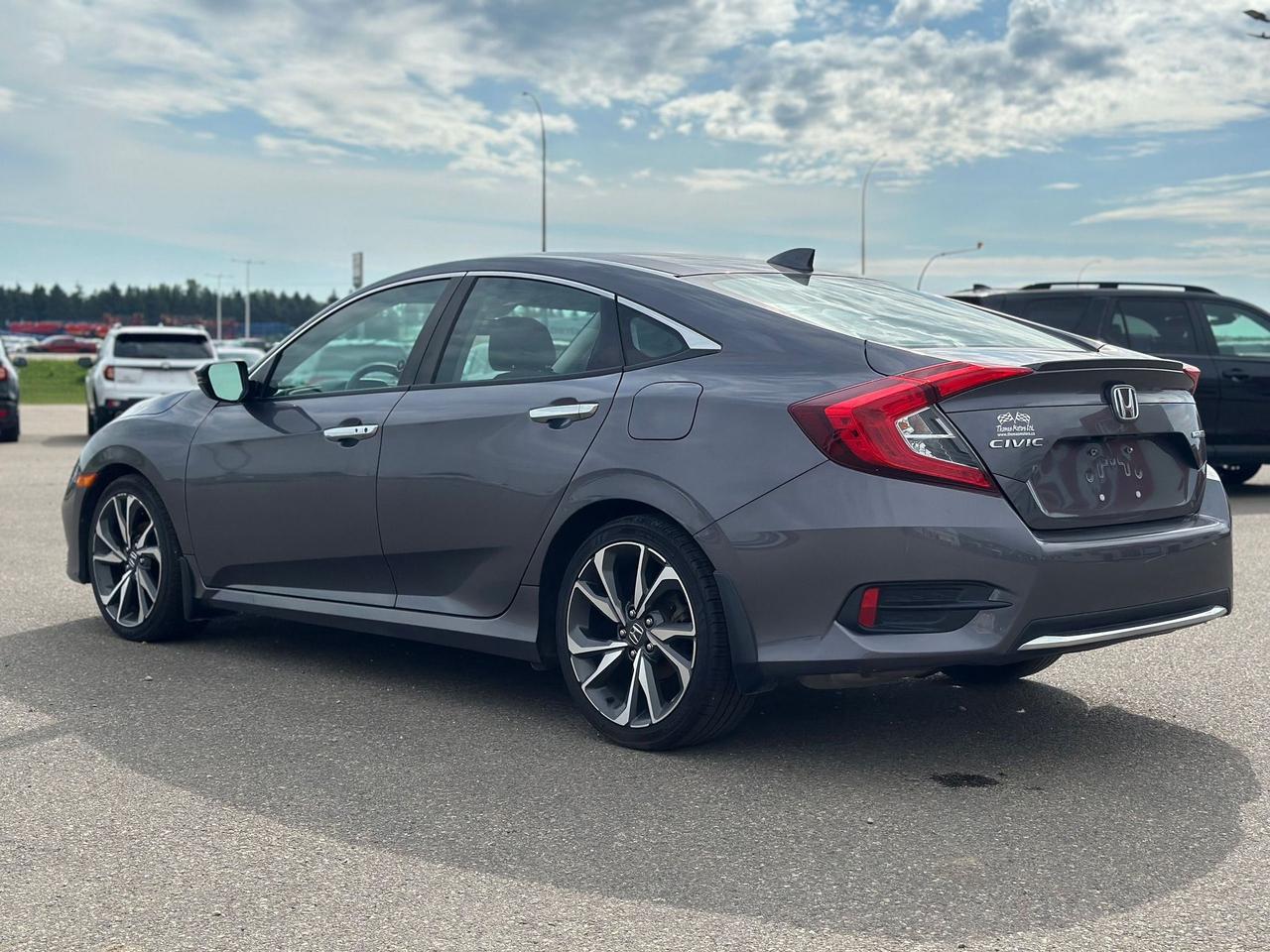 2020 Honda Civic Touring Photo