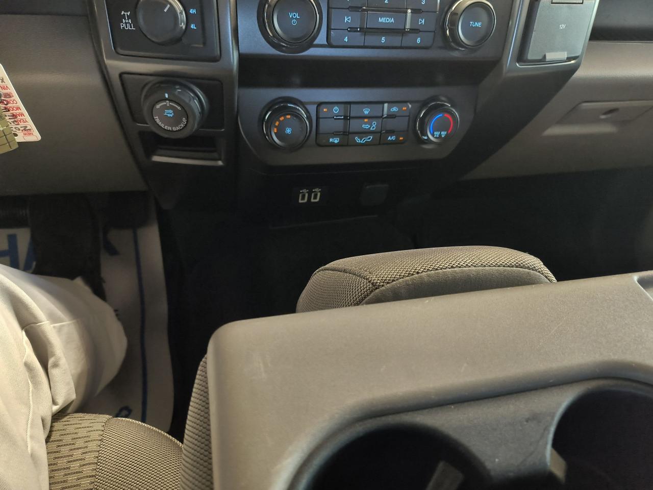 2020 Ford F-150 XLT Photo0