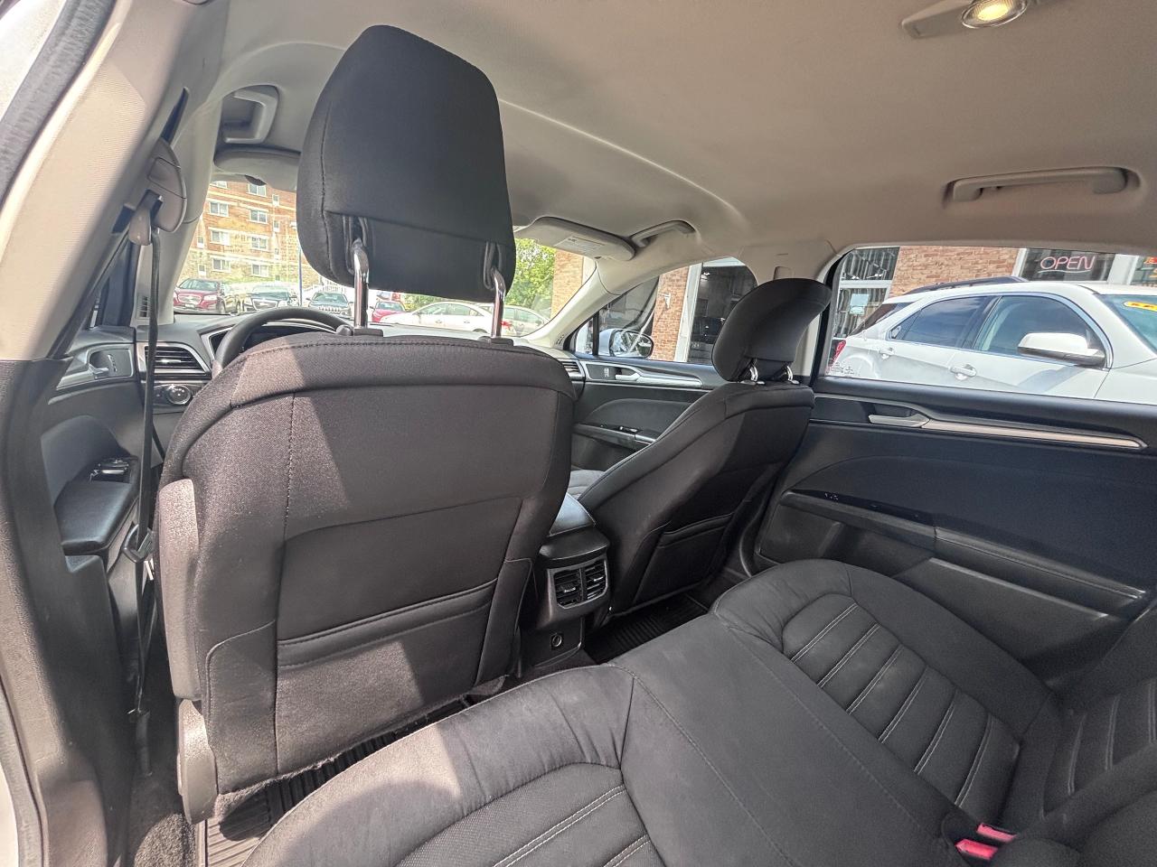 2014 Ford Fusion ICE COLD AC SUPER CLEAN - Photo #12