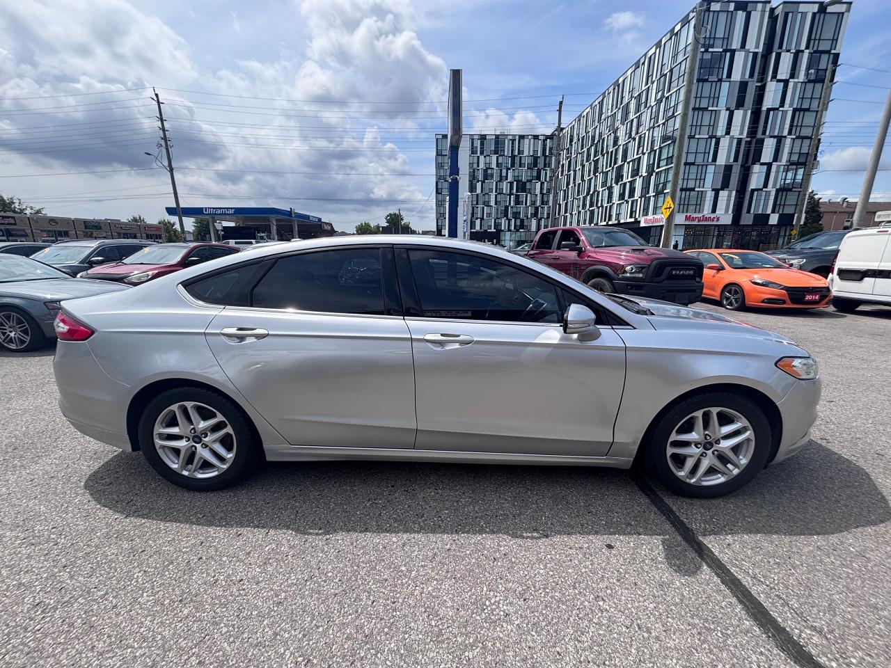 2014 Ford Fusion ICE COLD AC SUPER CLEAN - Photo #6