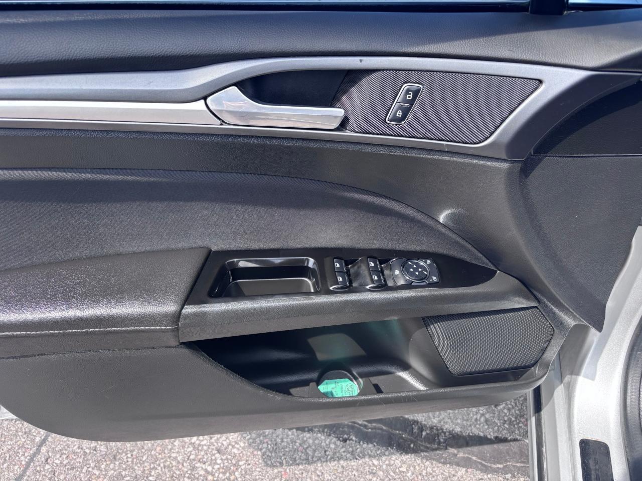2014 Ford Fusion ICE COLD AC SUPER CLEAN - Photo #14