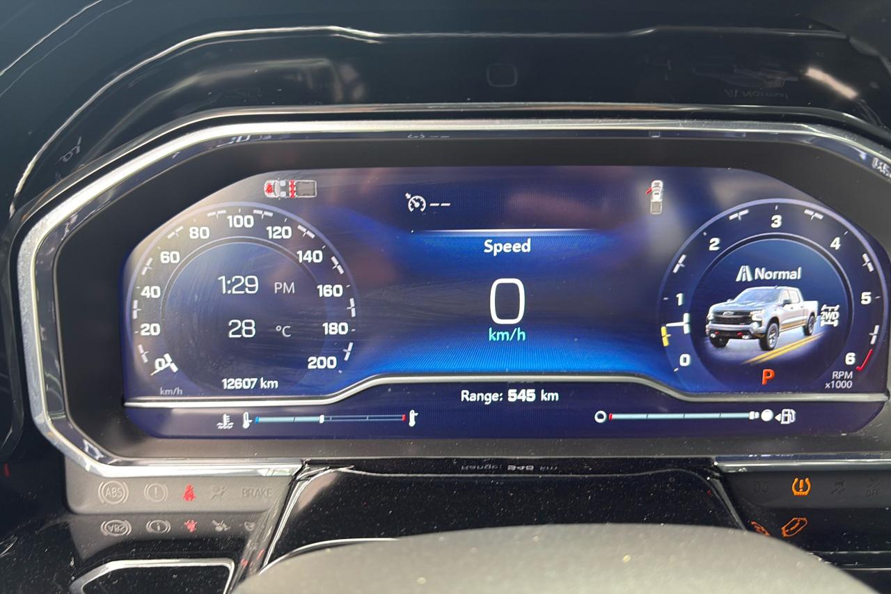2024 Chevrolet Silverado 1500 LT Trail Boss - Photo #5