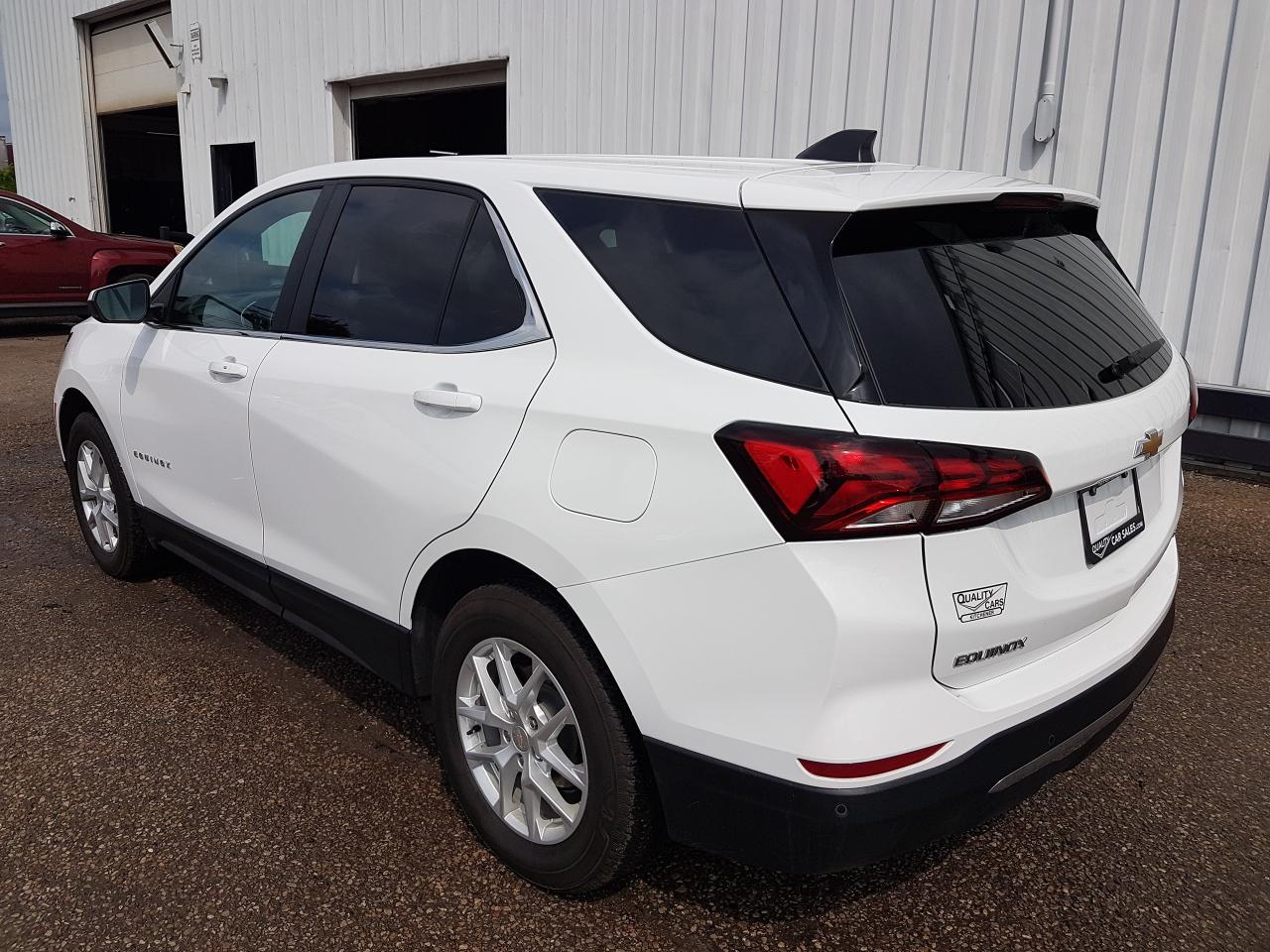 2023 Chevrolet Equinox LT AWD *HEATED SEATS* Photo2