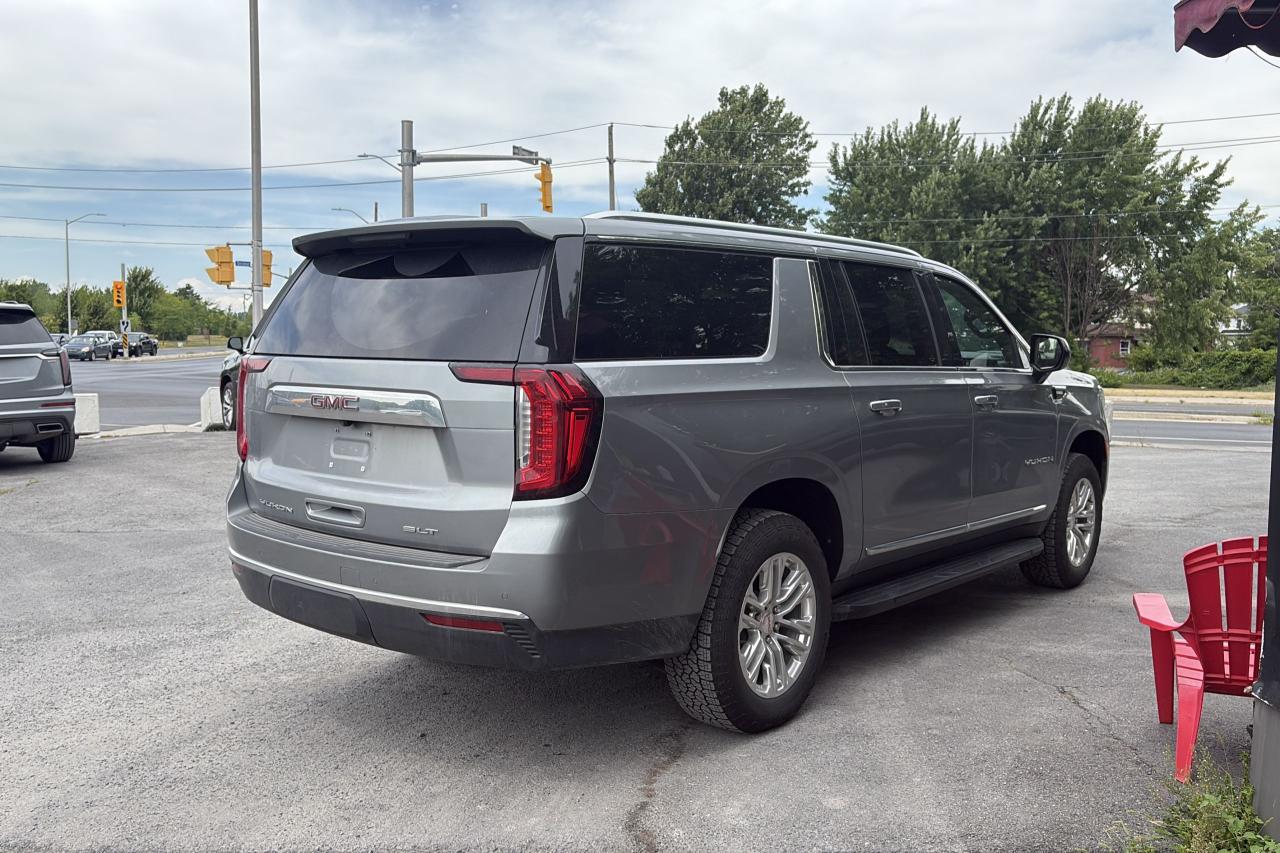 2024 GMC Yukon XL SLT - Photo #3
