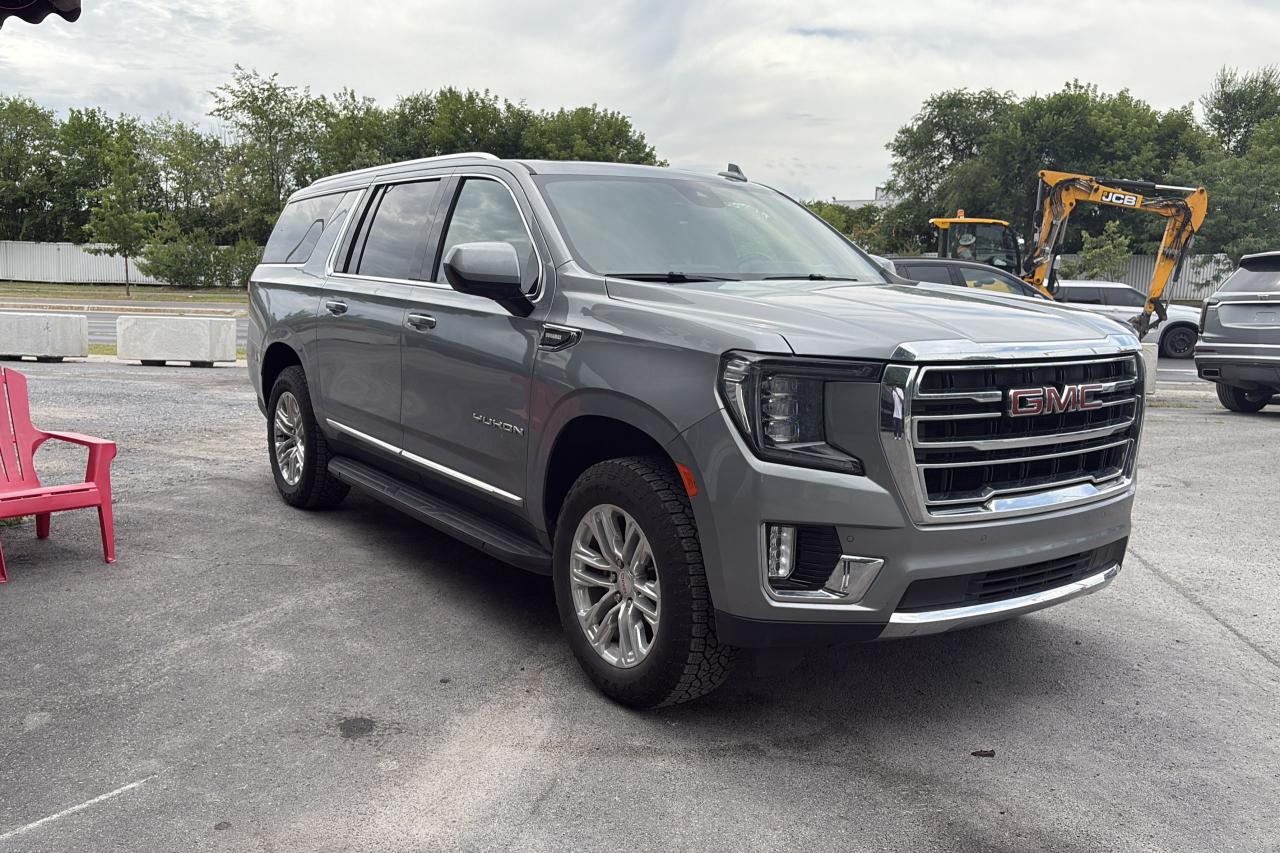 2024 GMC Yukon XL SLT - Photo #4