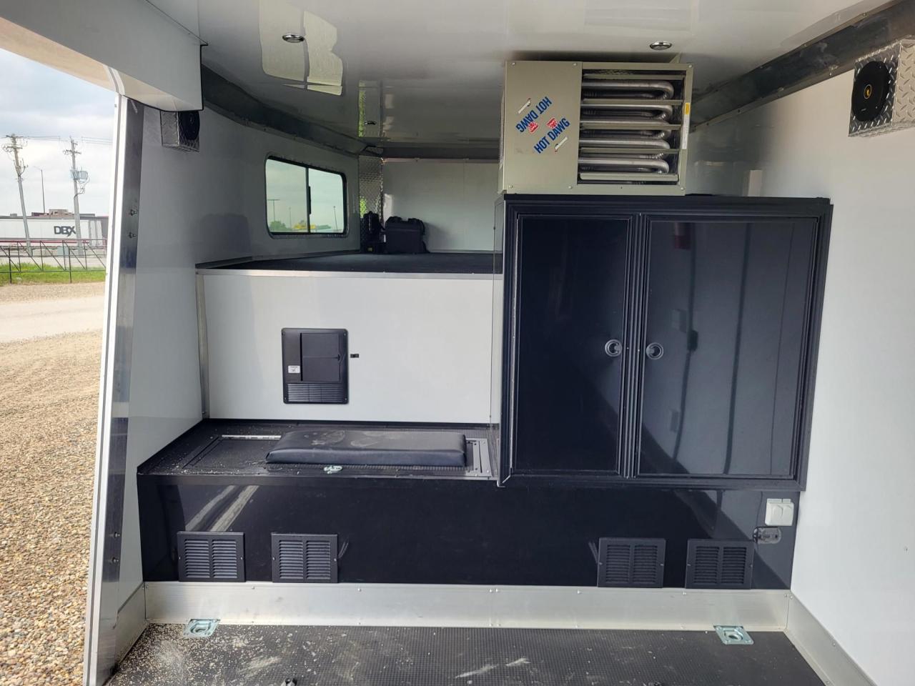 2023 ALCOM Hauler  Photo2