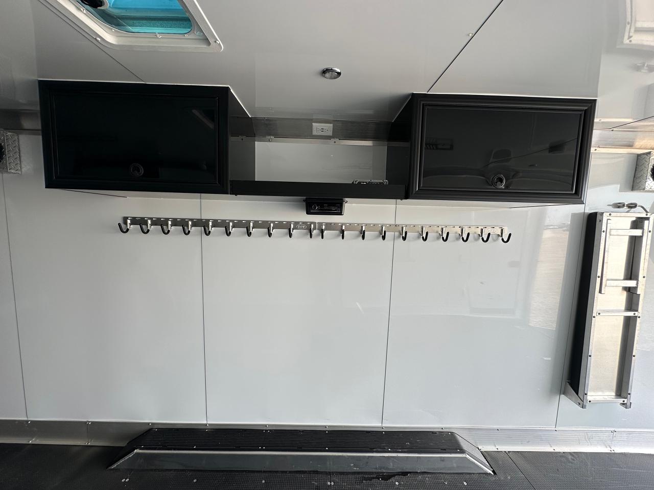 2023 ALCOM Hauler  Photo5