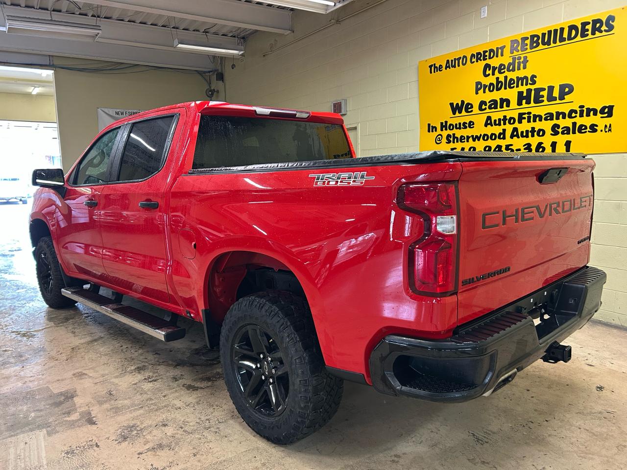 2022 Chevrolet Silverado Custom Trail Boss - Photo #3