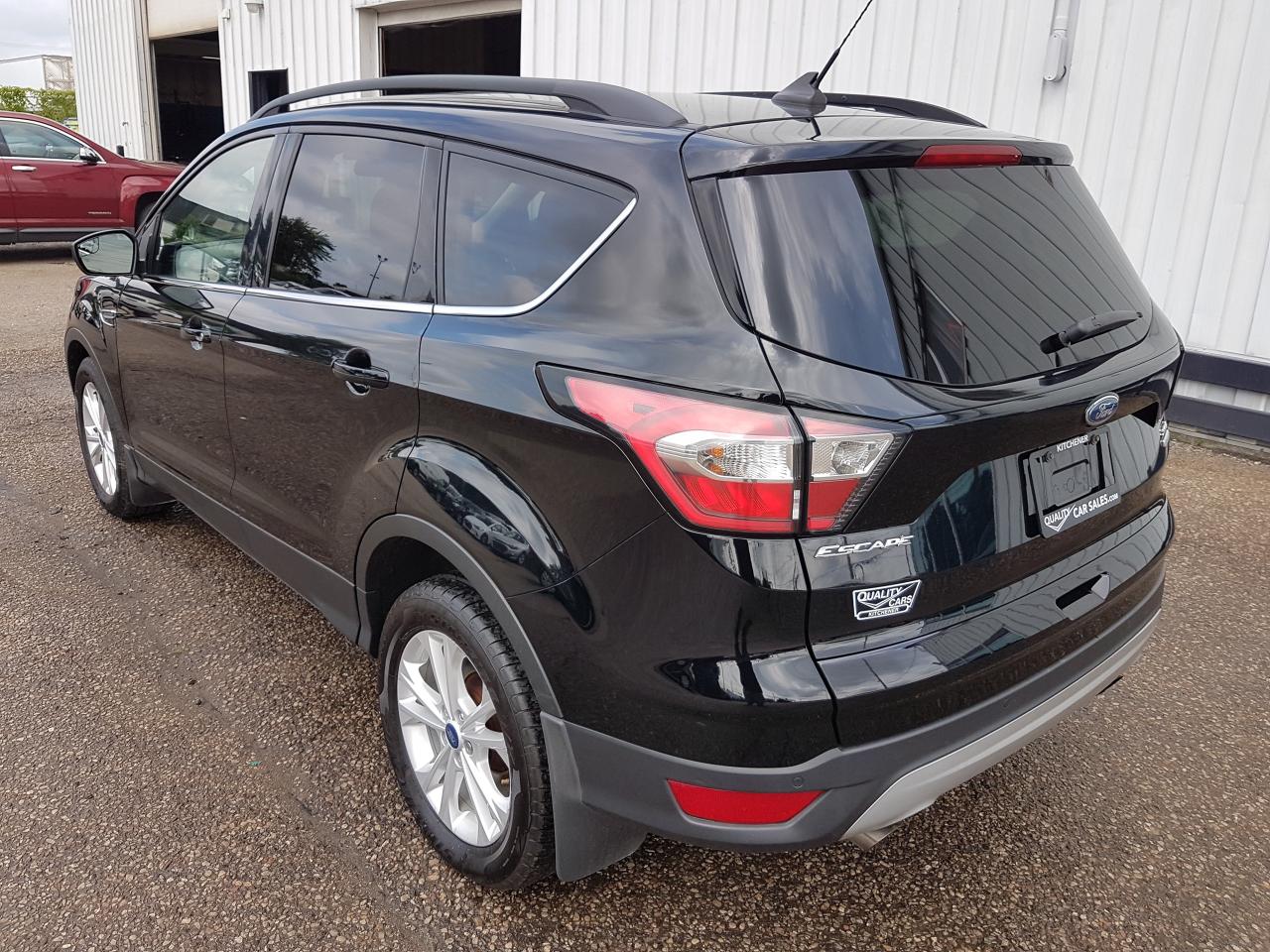 2018 Ford Escape SEL *LEATHER-NAVIGATION* Photo