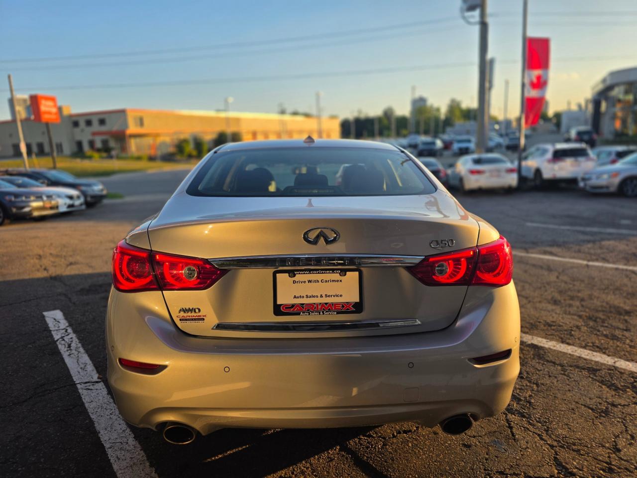 2015 Infiniti Q50 Accident Free | Sunroof | Leather Seats Photo3